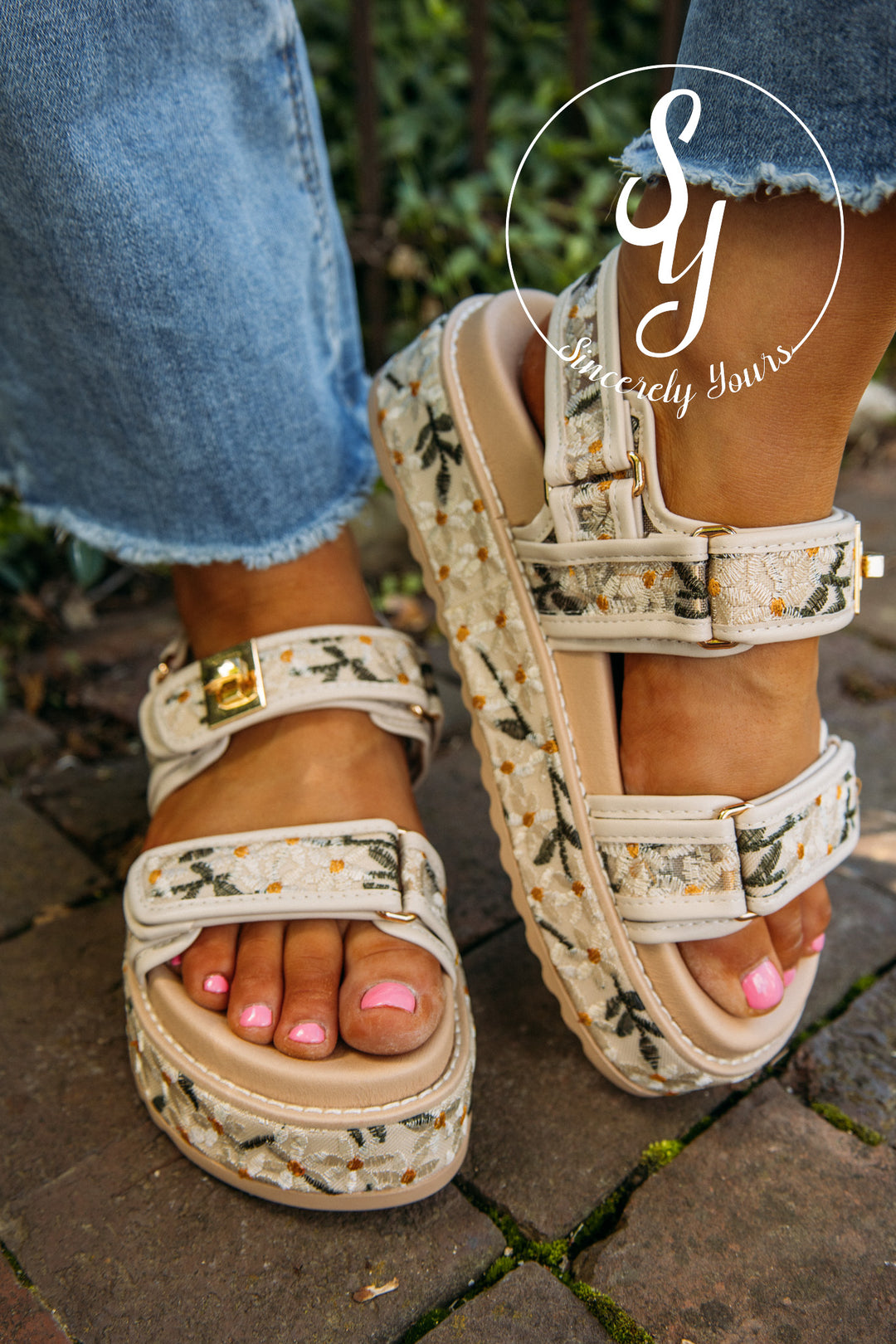 Steve Madden: Bigmona Natural Floral
