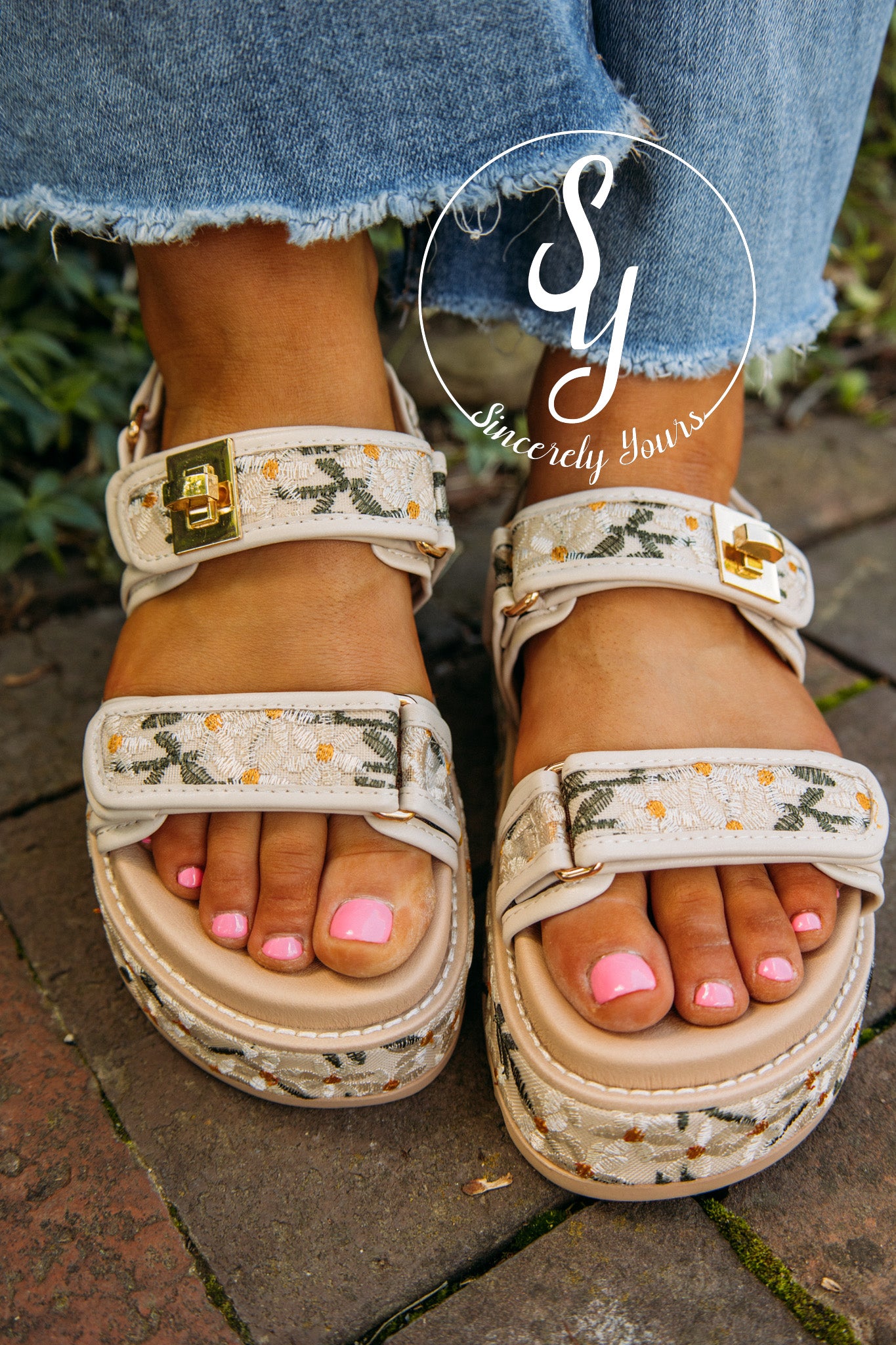 Steve Madden: Bigmona Natural Floral – Sincerely Yours