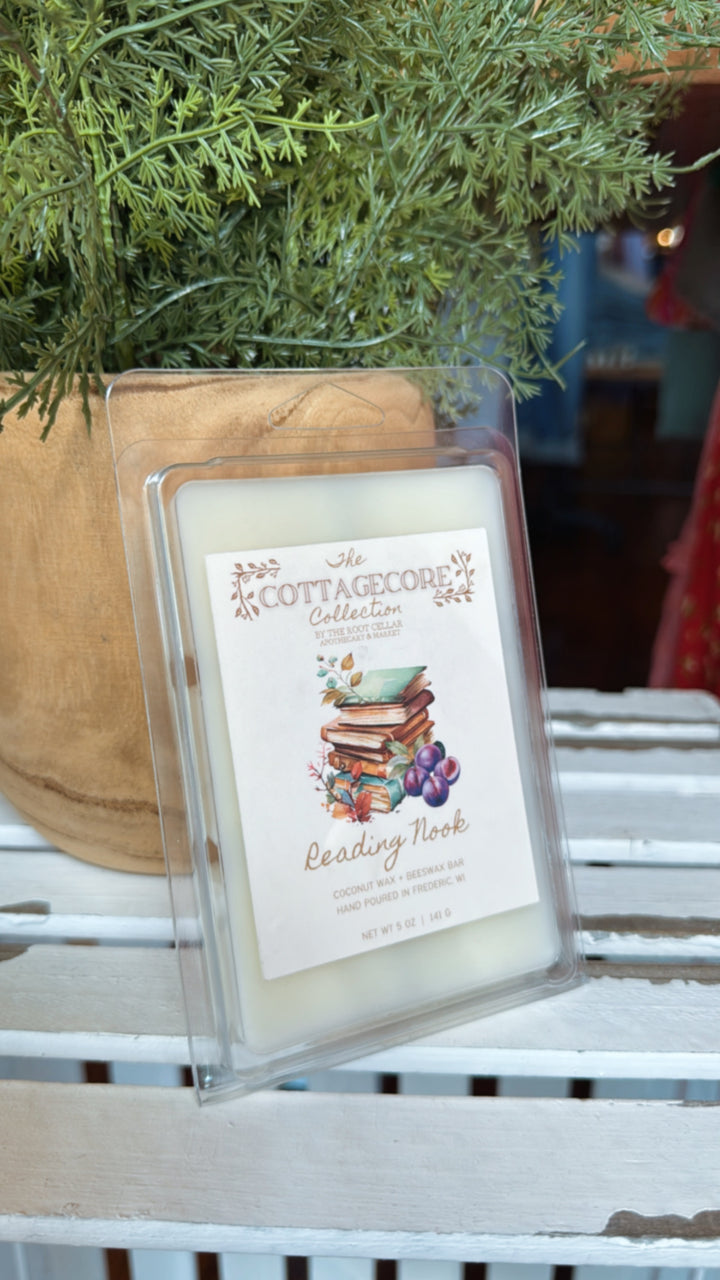 Reading Nook | Coconut + Beeswax Bar 5oz