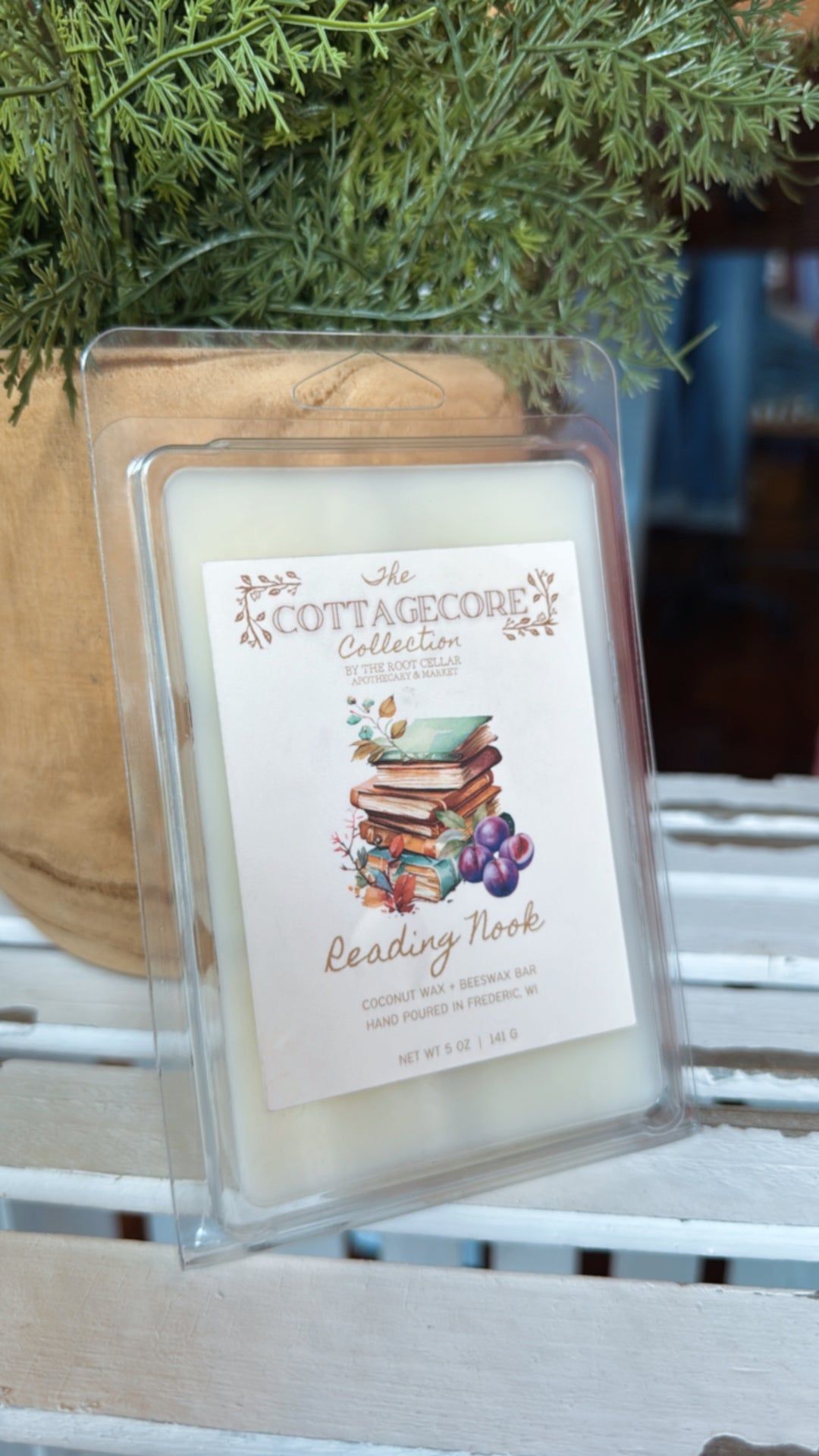 Reading Nook | Coconut + Beeswax Bar 5oz