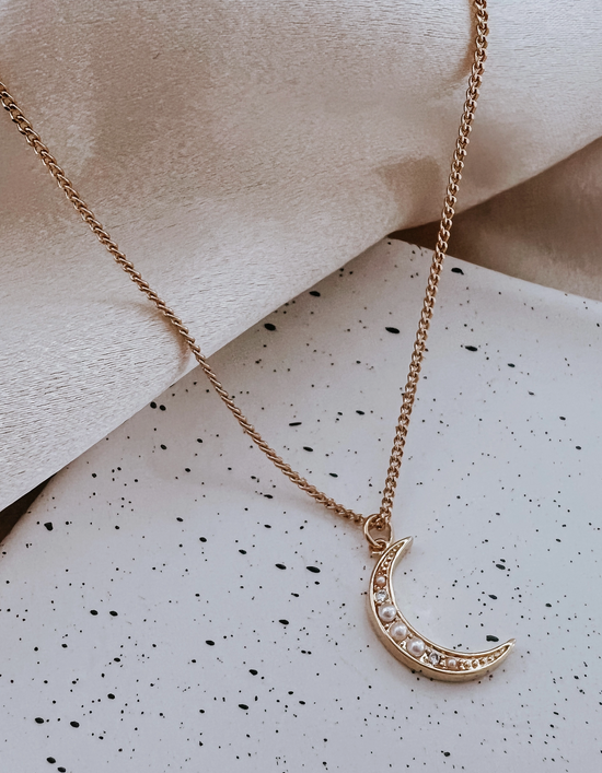 Beljoy: Cynda Pearl Moon Necklace
