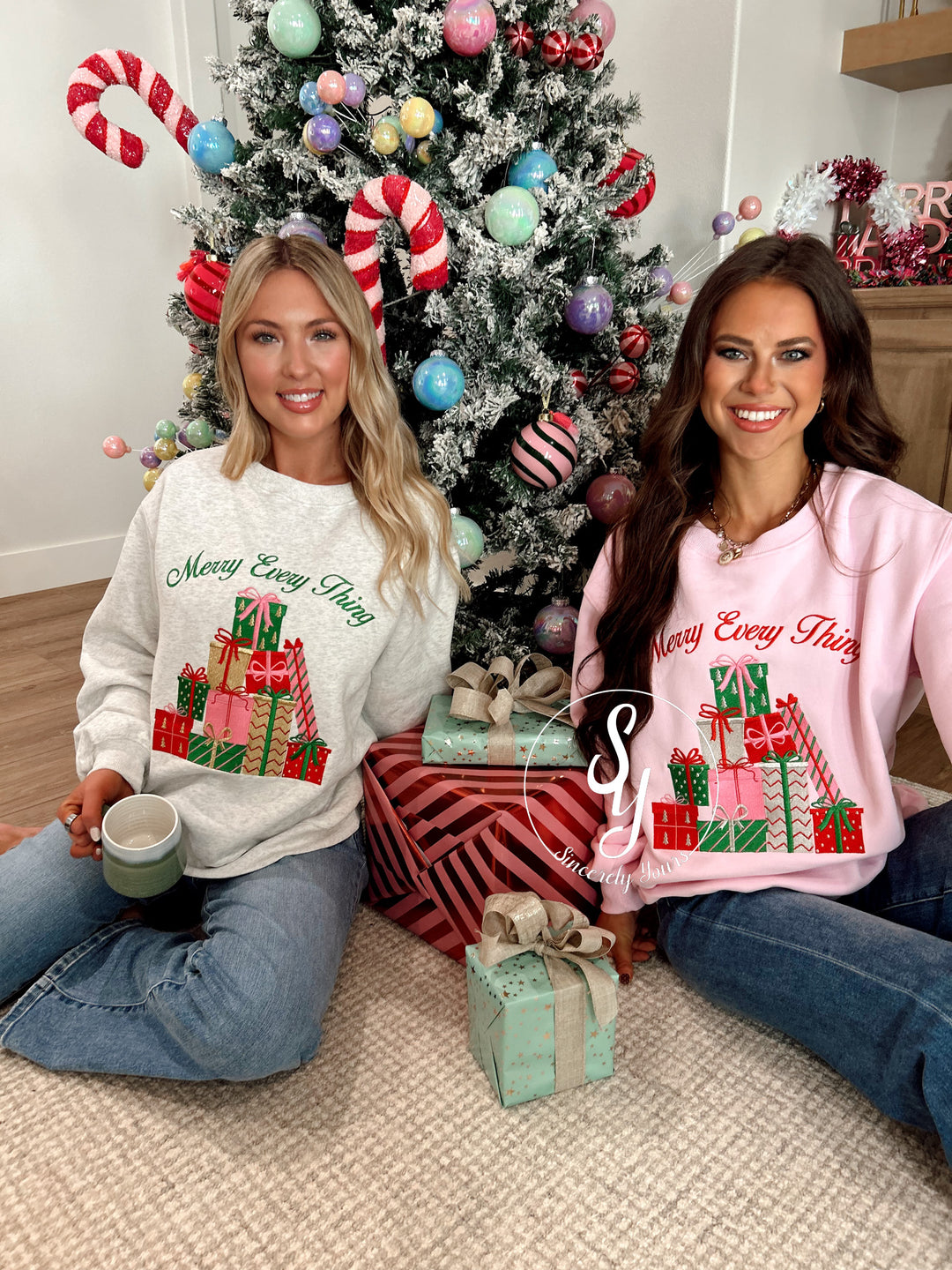 All The Presents Crewneck - H. Grey