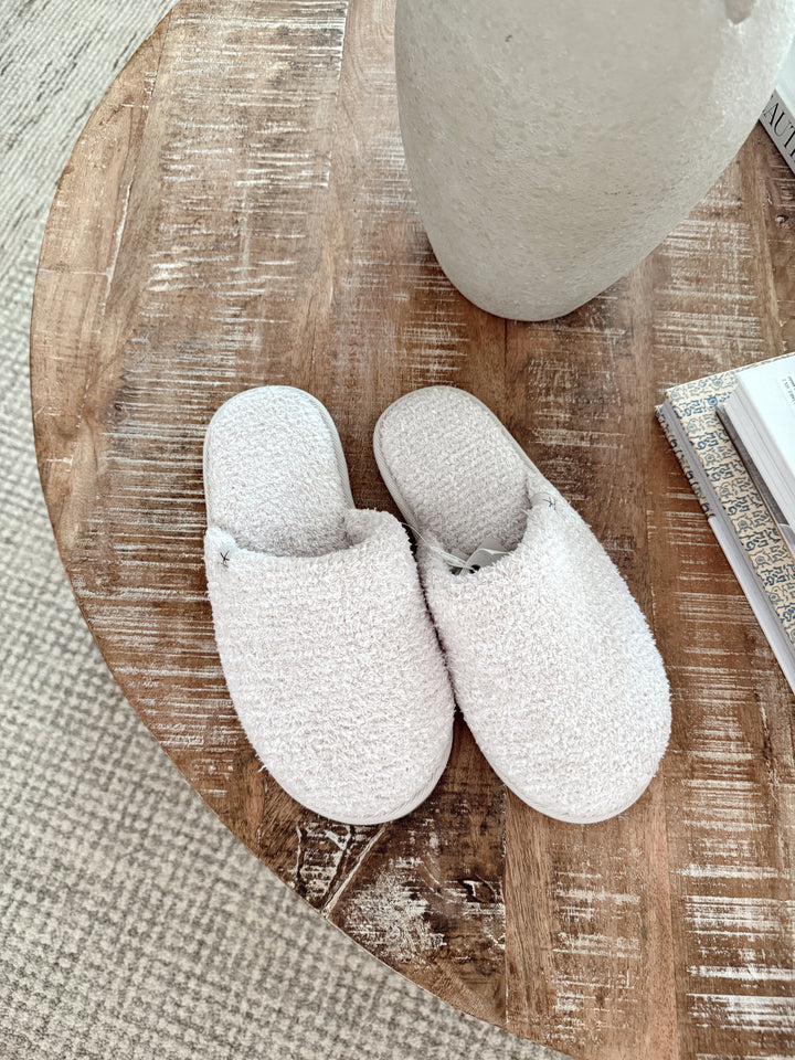 Barefoot Dreams:CozyChic® Unisex Slipper- Stone-White