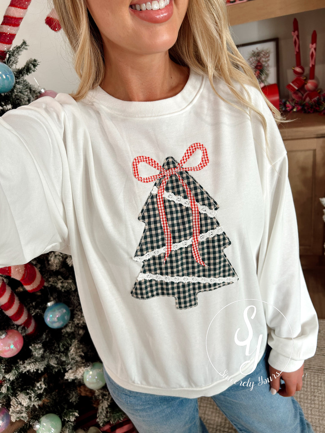 Festive Tree Crewneck - White