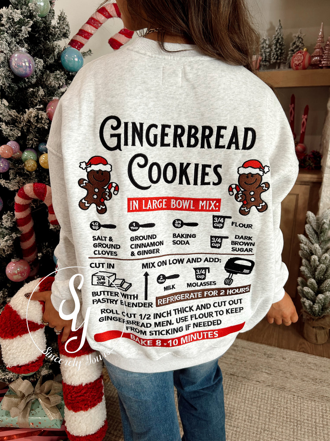 Gingerbread Making Graphic - Pearl Grey