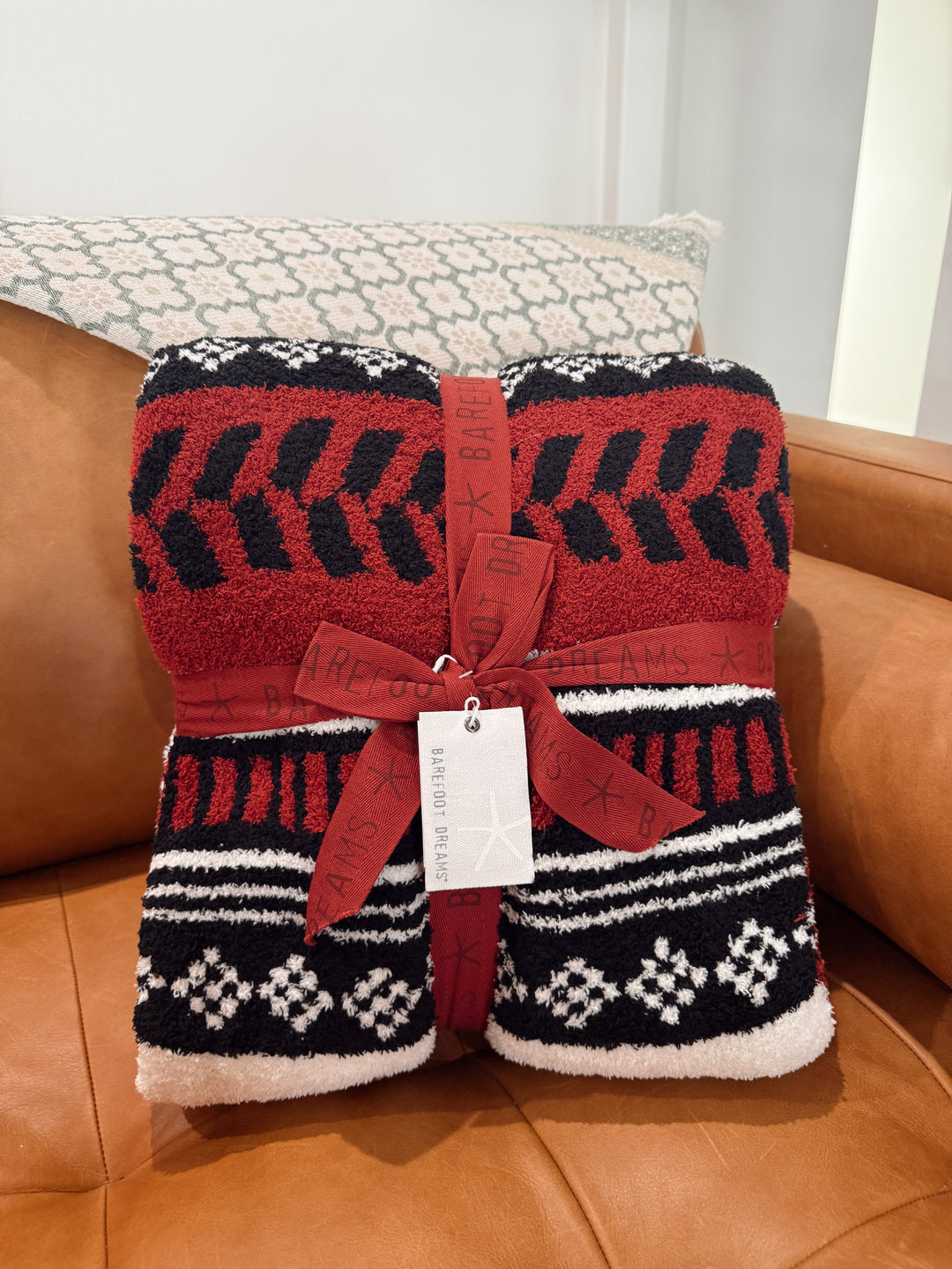 BAREFOOT DREAMS: CozyChic Fair Isle Throw - Crimson Multi