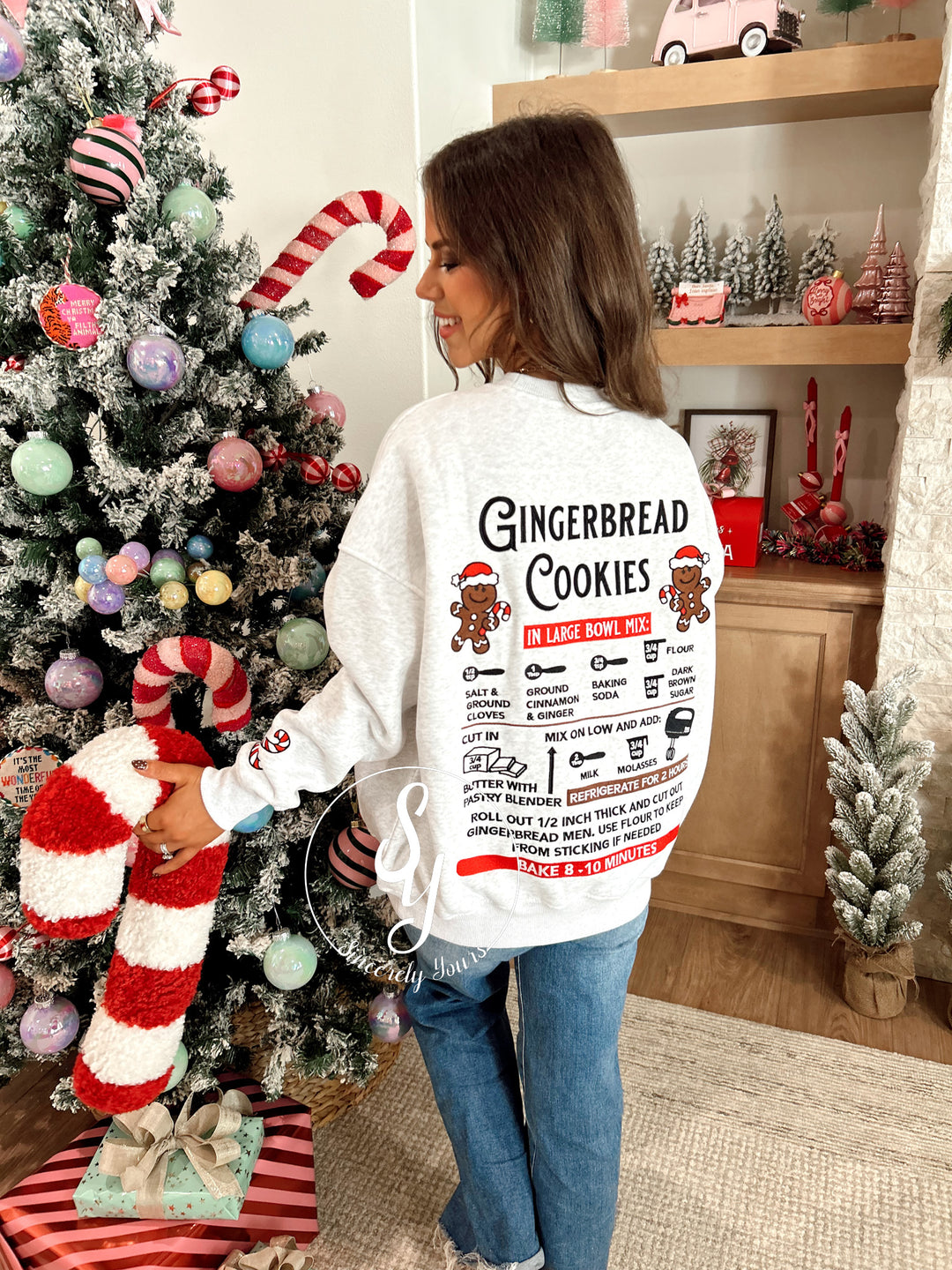 Gingerbread Making Graphic - Pearl Grey