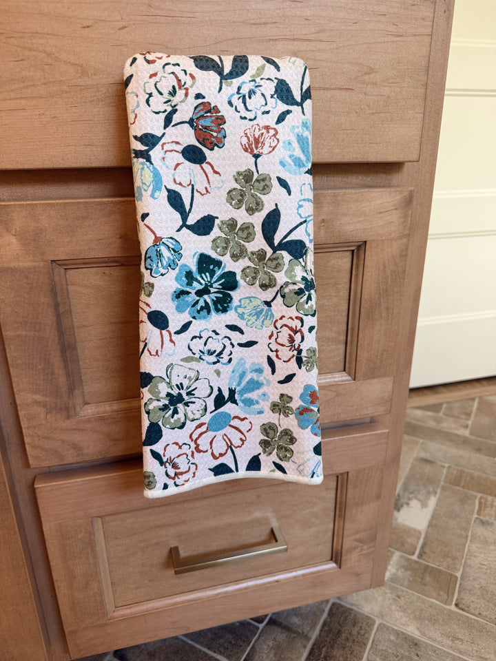 Eileen: Double- Sided Hand Towel