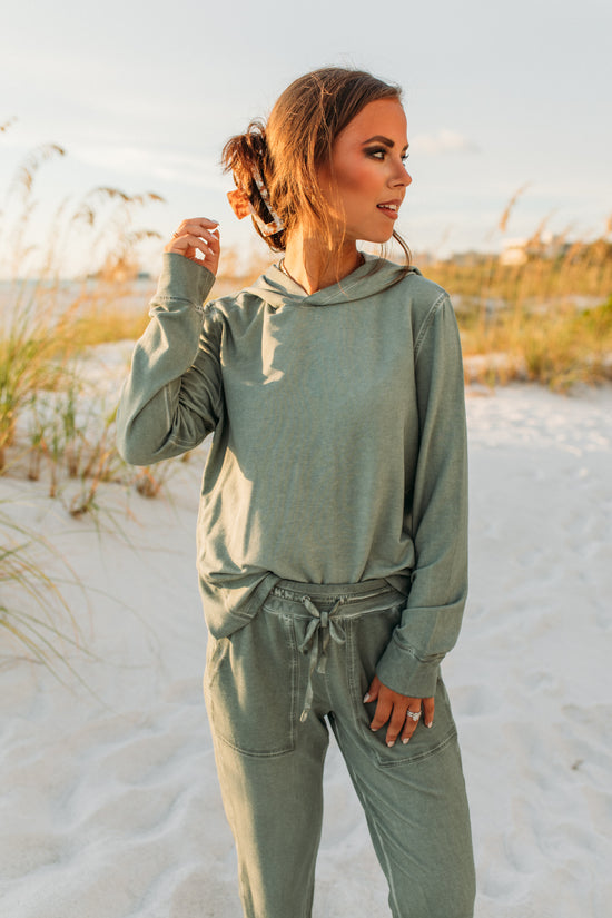 Barefoot Dreams :Malibu Collection® Luxe Lounge® Sunbleached Hoodie - Wave