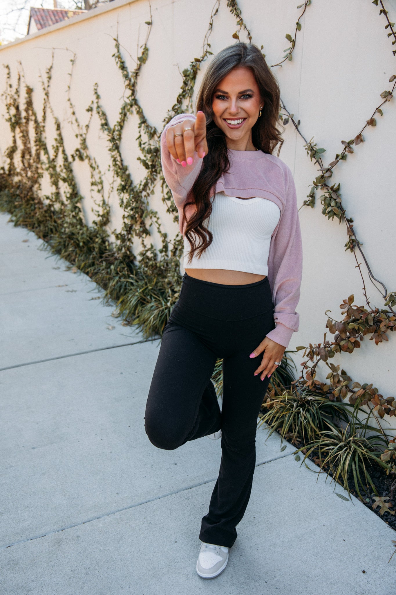Load image into Gallery viewer, Back on Top Cropped Sweater - Blush
