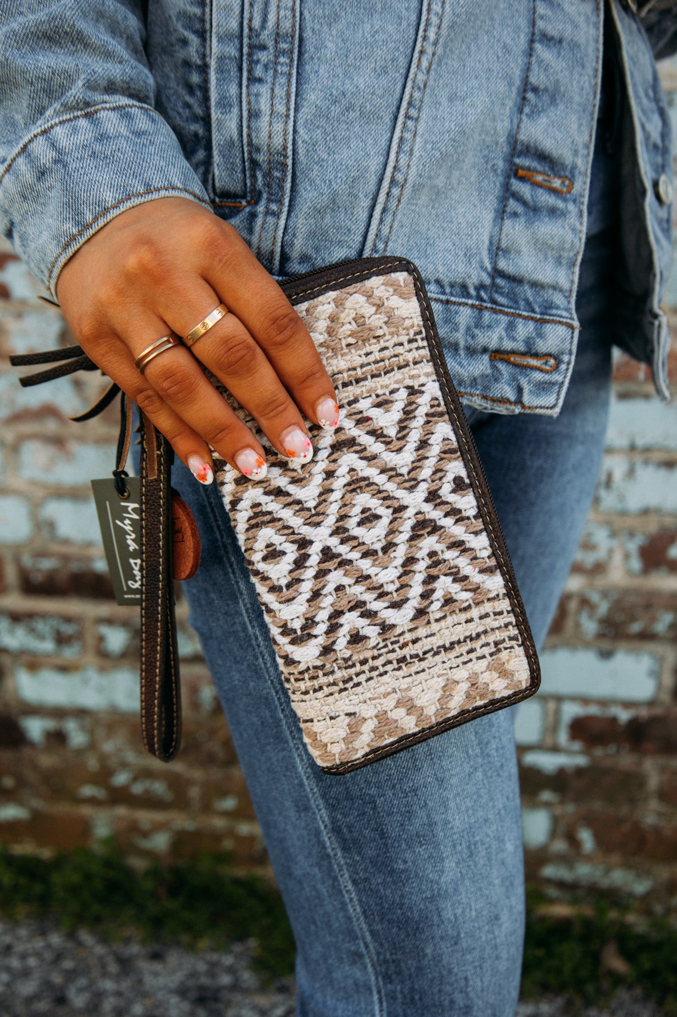 Load image into Gallery viewer, Myra: Era Woven Fabric Wallet
