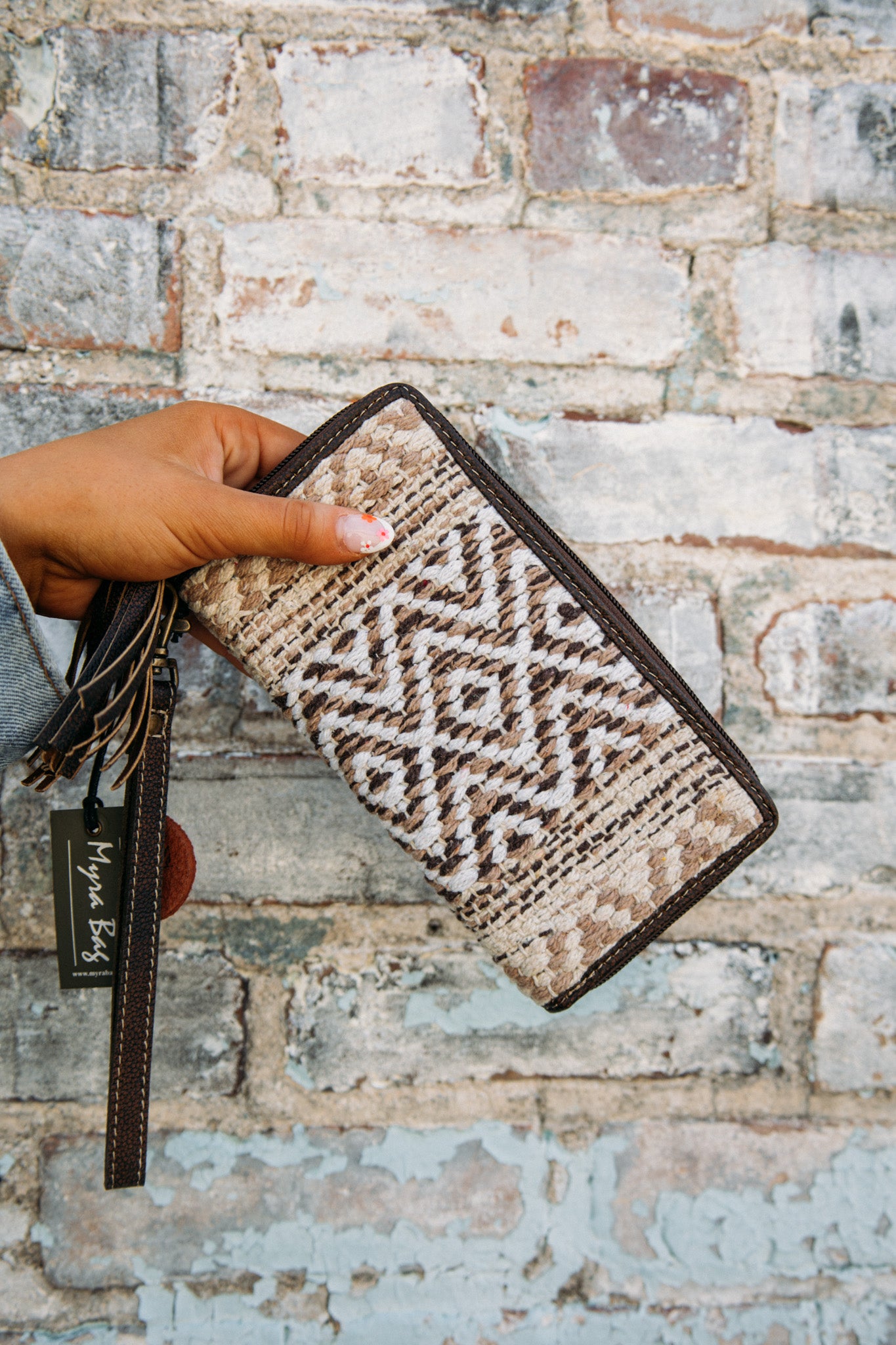 Myra: Era Woven Fabric Wallet