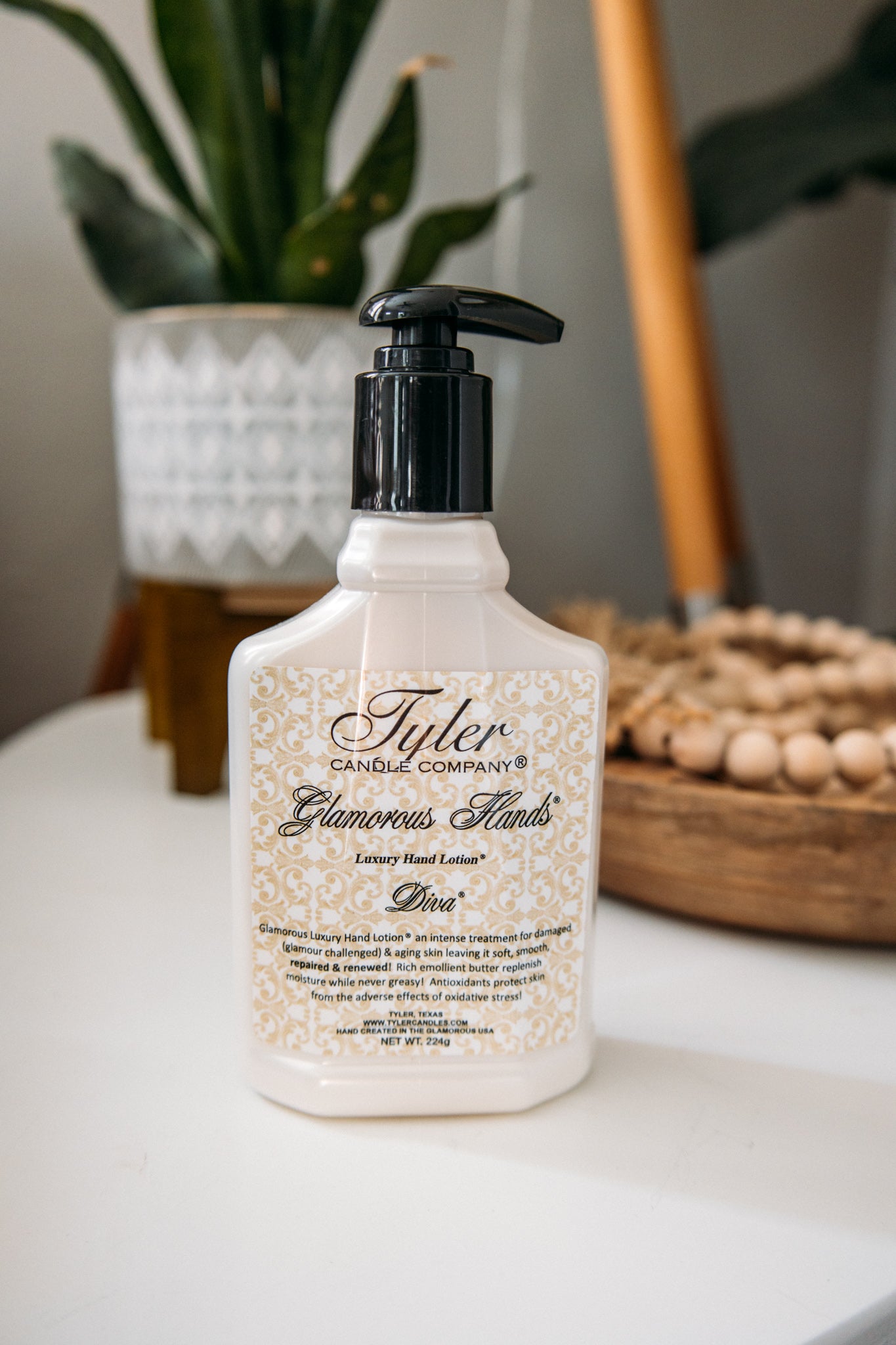Load image into Gallery viewer, Tyler Luxury Hand Lotion -Diva
