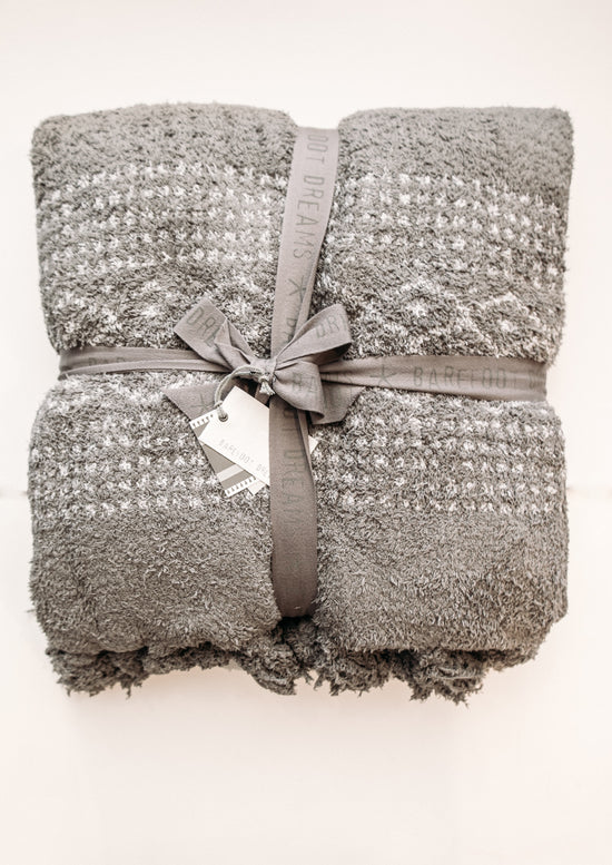 Load image into Gallery viewer, Barefoot Dreams: CozyChic Luxe™ Casa Throw -Charcoal
