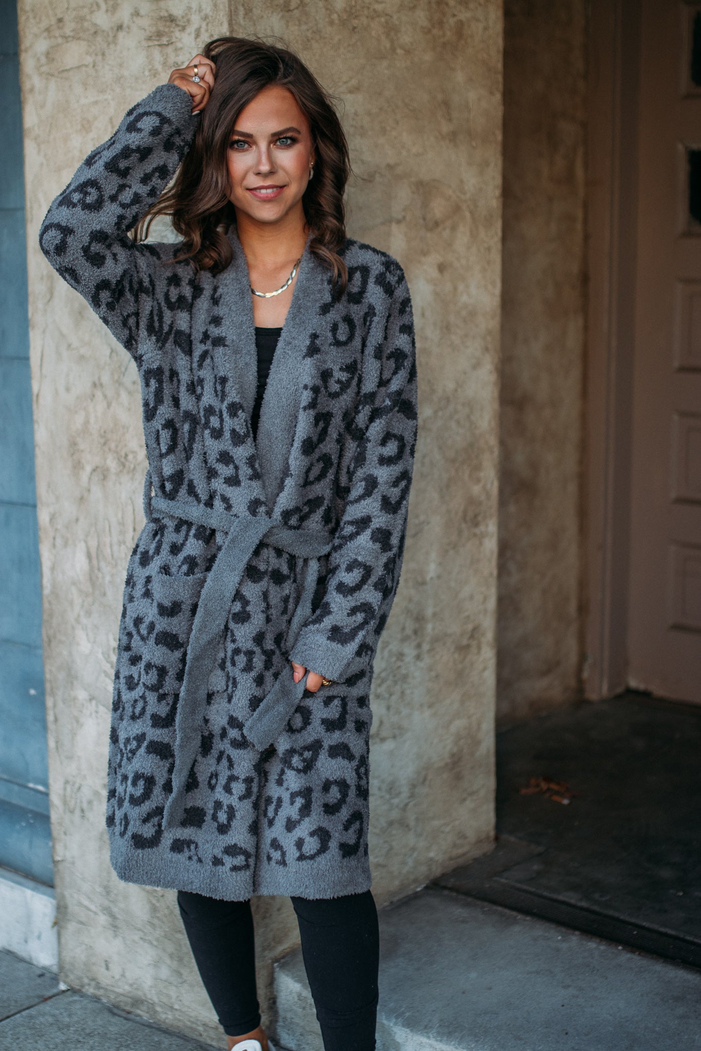 Barefoot Dreams: Cozychic in the wild robe - graphite/carbon