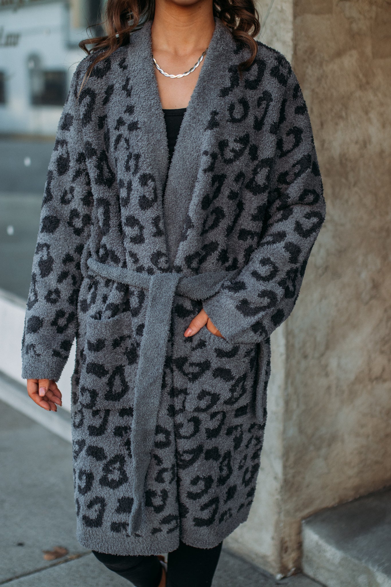 Load image into Gallery viewer, Barefoot Dreams: Cozychic in the wild robe - graphite/carbon
