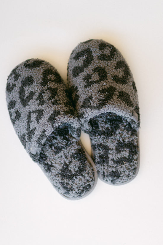 Load image into Gallery viewer, Barefoot Dreams Cozychic Graphite In The Wild Slippers
