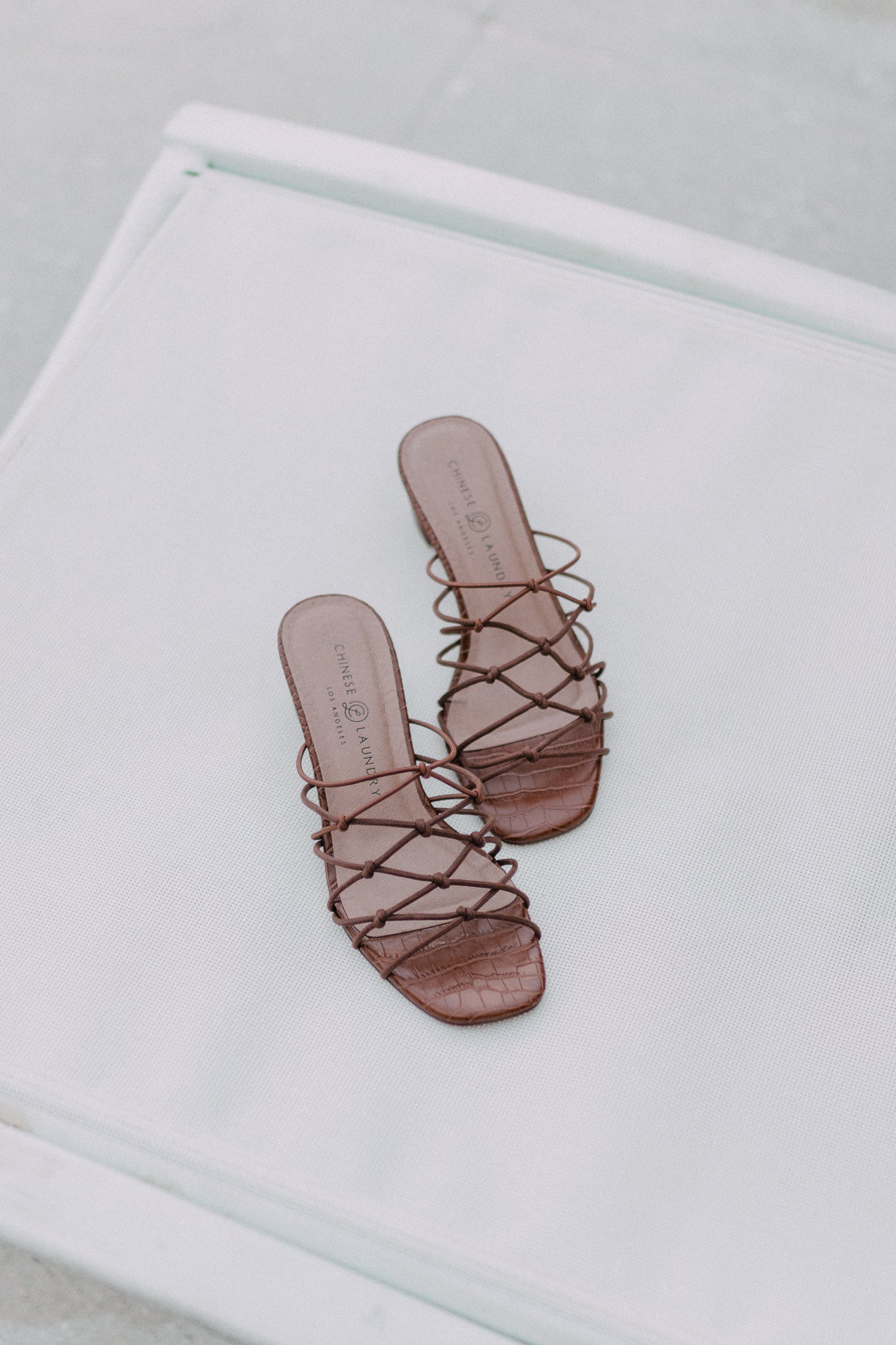 Chinese Laundy: lizza sandal - bark