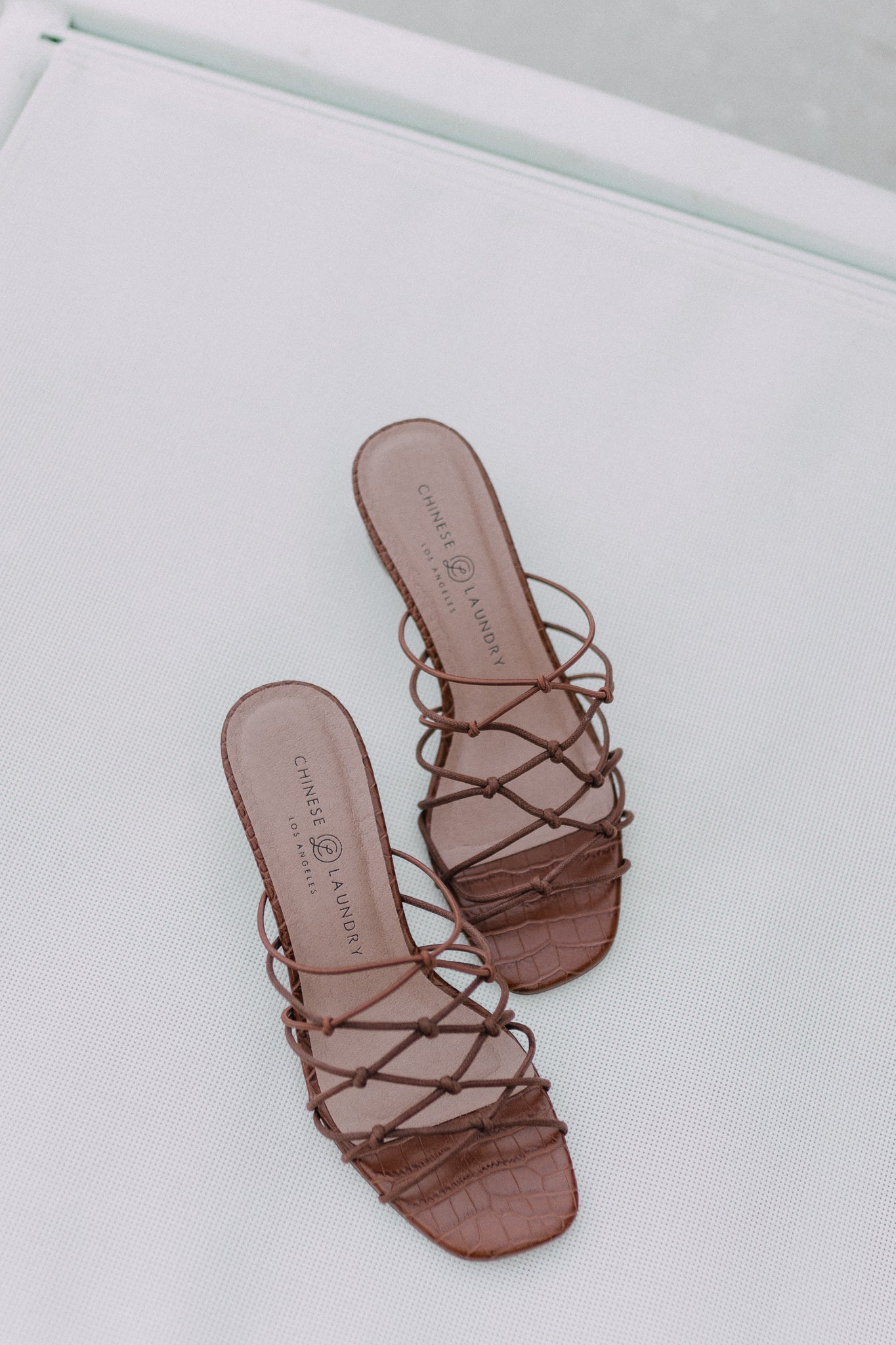 Chinese Laundy: lizza sandal - bark