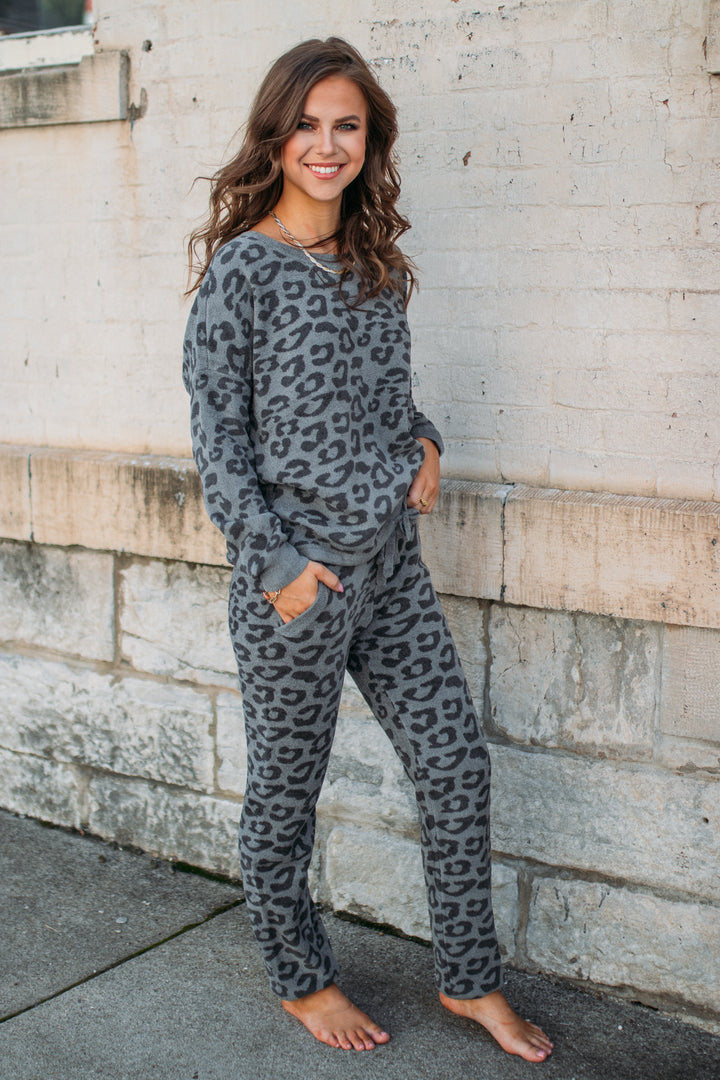 Barefoot Dreams: CozyChic Ultra Lite® Barefoot in the Wild Track Pant