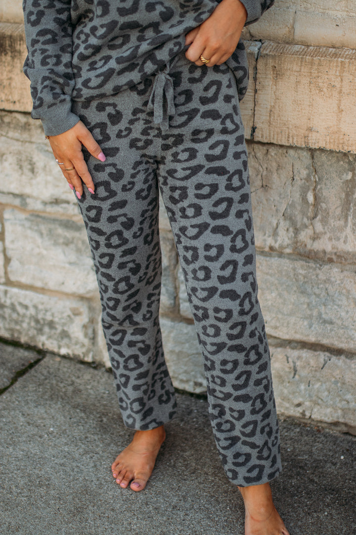 Barefoot Dreams: CozyChic Ultra Lite® Barefoot in the Wild Track Pant