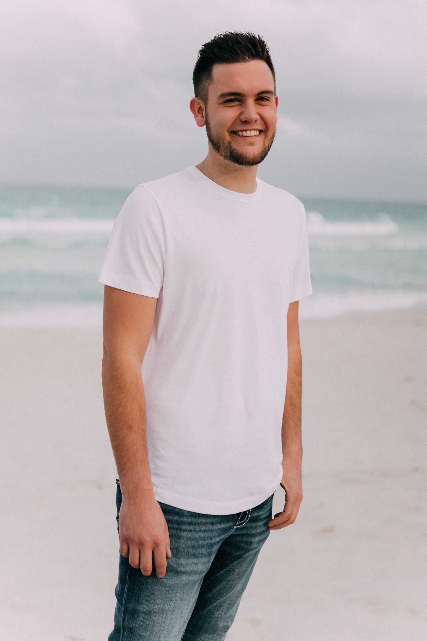 Barefoot Dreams: Malibu Collection® Men's Washed Jersey Short Sleeve Crew - White