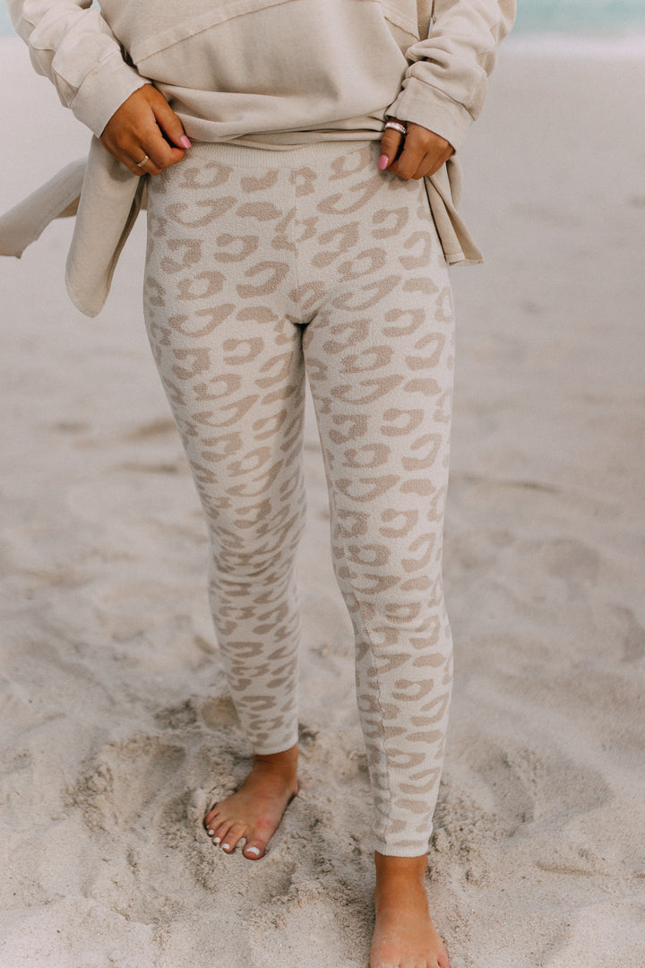 Barefoot Dreams: CozyChic Ultra Lite® Leopard Legging- Cream/Stone