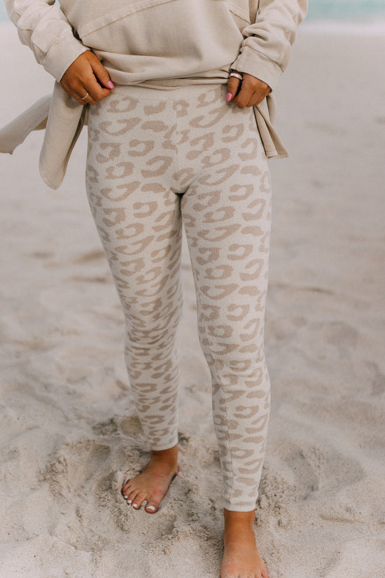 Barefoot Dreams: CozyChic Ultra Lite® Leopard Legging- Cream/Stone
