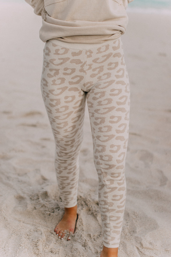 Barefoot Dreams: CozyChic Ultra Lite® Leopard Legging- Cream/Stone