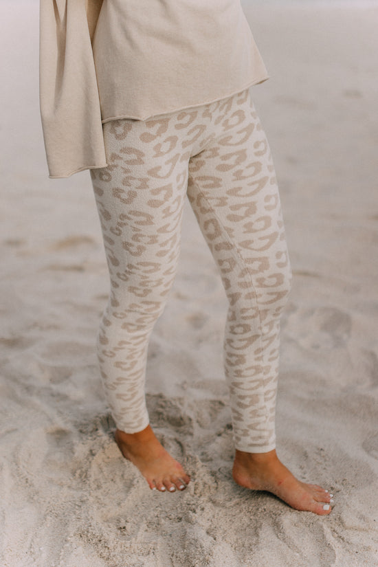 Load image into Gallery viewer, Barefoot Dreams: CozyChic Ultra Lite® Leopard Legging- Cream/Stone
