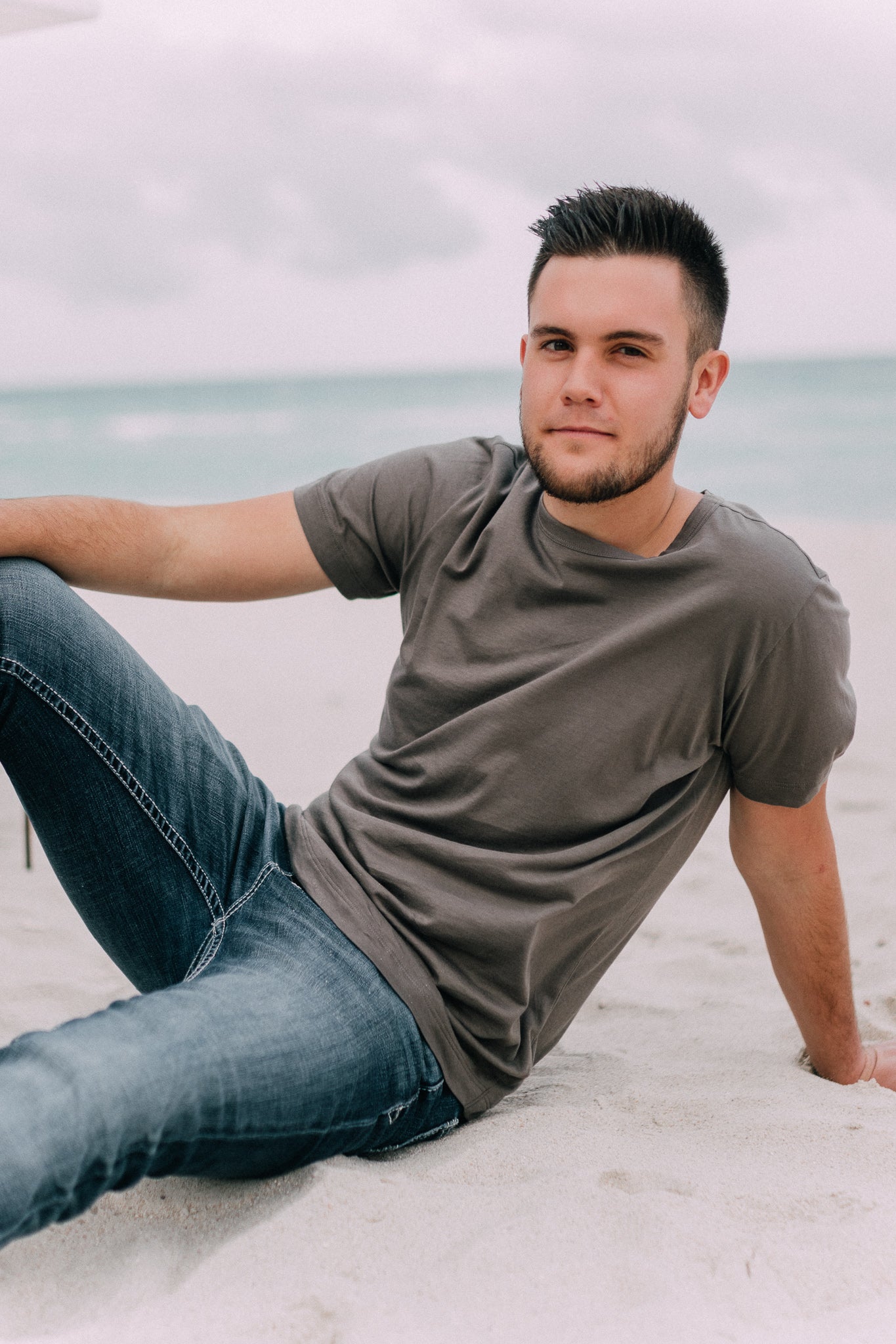 Barefoot Dreams: Malibu Collection® Men's Washed Jersey Short Sleeve Crew - Steel