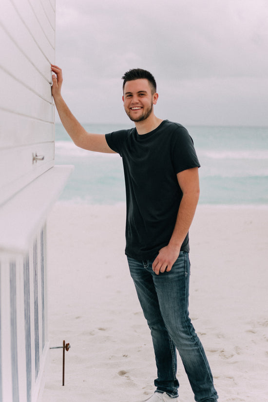 Barefoot Dreams: Malibu Collection® Men's Washed Jersey Short Sleeve Crew - Indigo