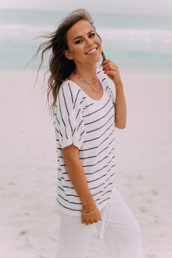 Barefoot Dreams: CozyChic Ultra Lite® Striped Pullover - Sea Salt / Carbon