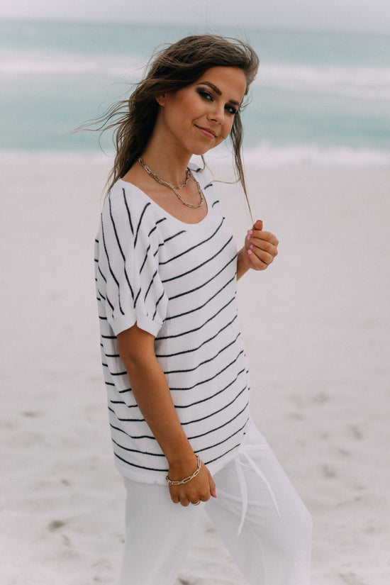Barefoot Dreams: CozyChic Ultra Lite® Striped Pullover - Sea Salt / Carbon