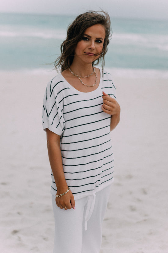 Barefoot Dreams: CozyChic Ultra Lite® Striped Pullover - Sea Salt / Carbon