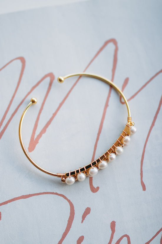 Pearly Bracelet