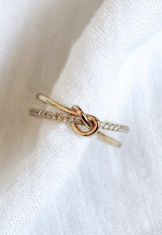 Kinsey Designs: Knotty Ring